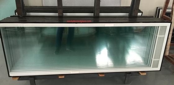 ستائر مقاس 25.4 مم بين الستائر الزجاجية ذات الشكل المسطح لأبواب الفناء العازلة للحرارة OEM